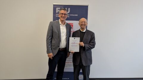 Symbolbild zum Artikel. Der Link öffnet das Bild in einer großen Anzeige.